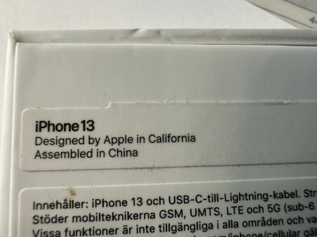 825120-5 iPhone 13, 128 GB gold starlight, withdrawn 2022