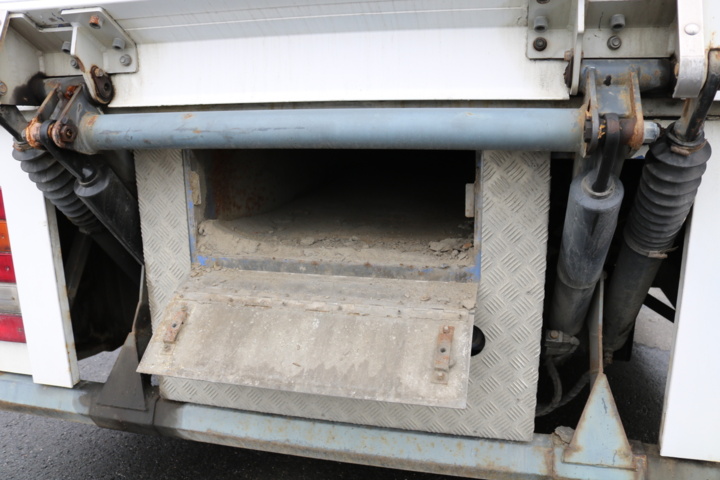 998695-16 Freight bus VOLVO B12M. 2007 #New info under notes#