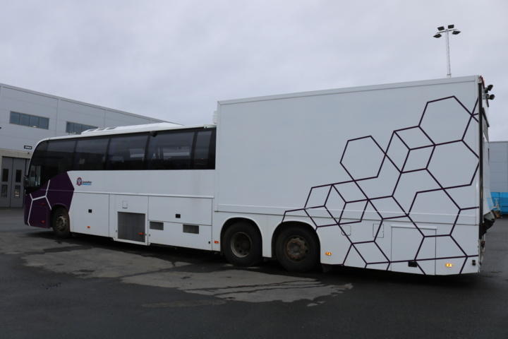 998695-7 Freight bus VOLVO B12M. 2007 #New info under notes#