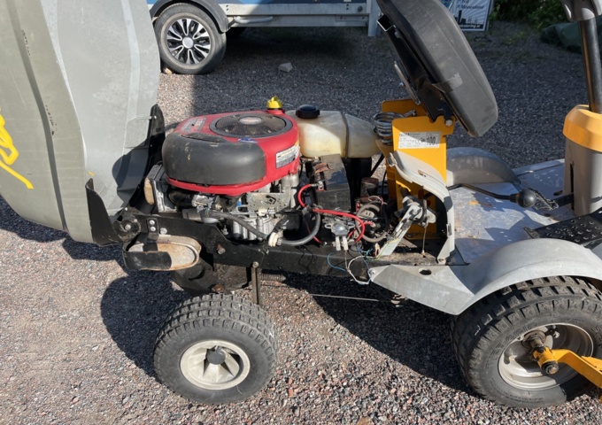 1013291-6 Stiga V301 Riding mower