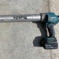 1075123-2 Makita DCG 180 caulking gun with battery