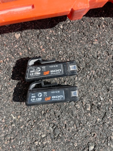 1075136-6 Spit Pulsa 800P+ Nail gun.