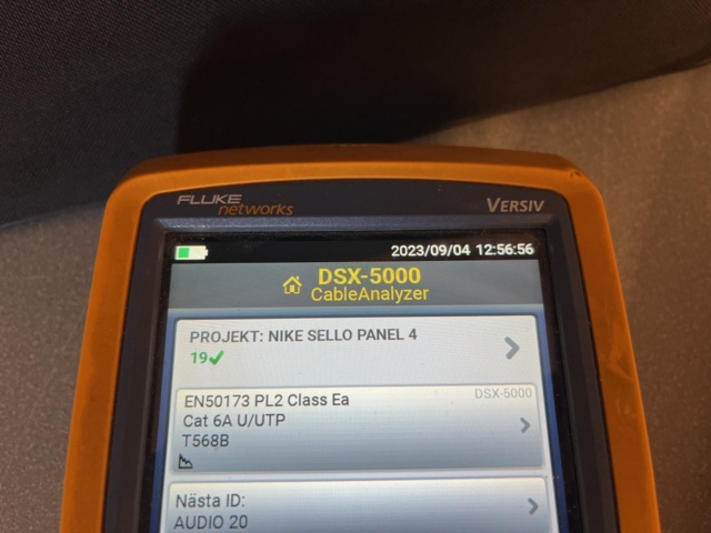 1057054-4 Fluke CableAnalyzer DSX-5000