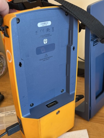 1057060-4 Mätinstrument , fibersvets m.m. / Fluke Versiv & DVP-740 Fusion Splicer