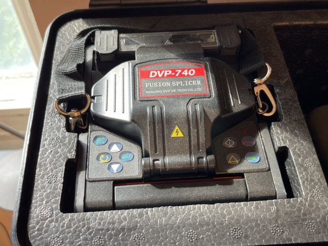 1057060-8 Mätinstrument , fibersvets m.m. / Fluke Versiv & DVP-740 Fusion Splicer