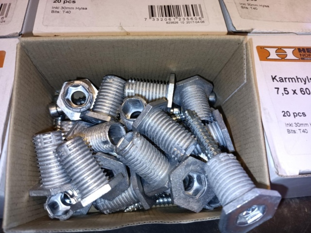 1075471-1 Frame socket screw wood incl. socket from Heco