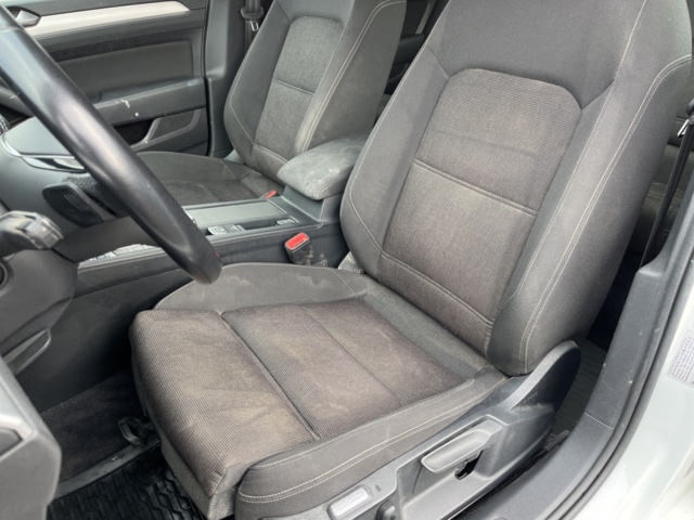 1051045-29 Volkswagen Passat Sports Combi 1.5 TSI - 2019