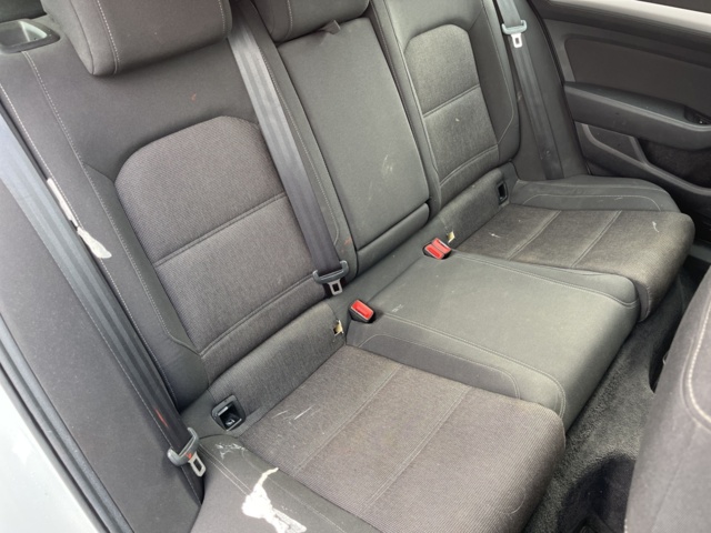 1051045-39 Volkswagen Passat Sports Combi 1.5 TSI - 2019