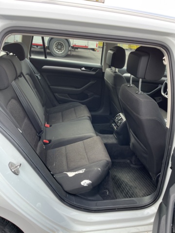 1051045-40 Volkswagen Passat Sports Combi 1.5 TSI - 2019