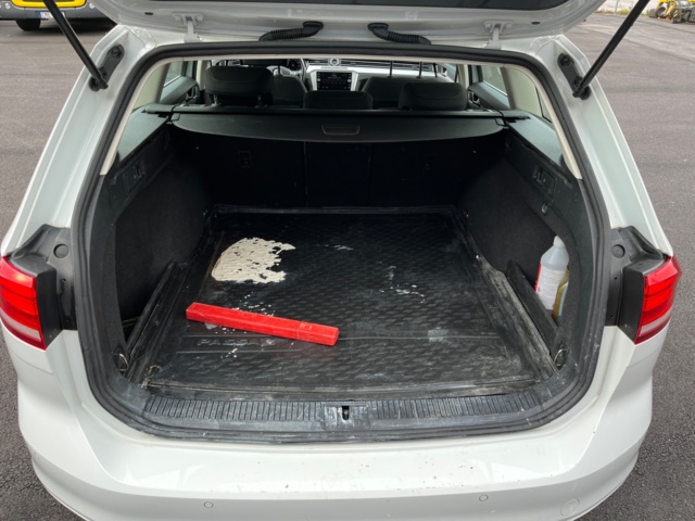 1051045-45 Volkswagen Passat Sports Combi 1.5 TSI - 2019
