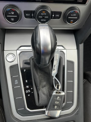 1051045-53 Volkswagen Passat Sports Combi 1.5 TSI - 2019