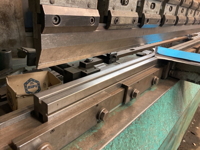 1074156-6 Edge press Promecam RG 103 100t