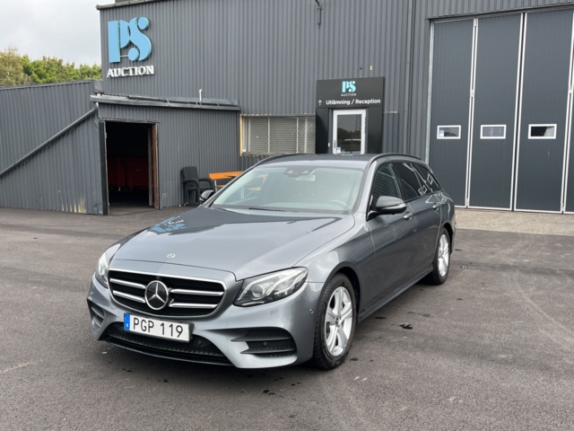 1051042-1 Mercedes-Benz E 220 T d 9G-Tronic - 2017