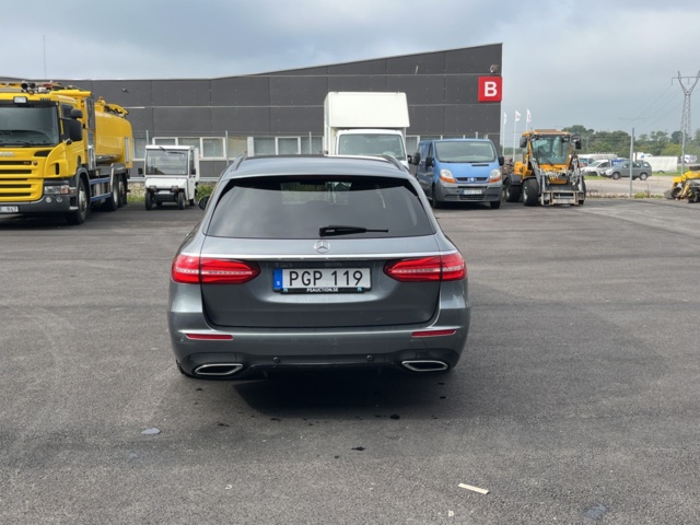 1051042-6 Mercedes-Benz E 220 T d 9G-Tronic - 2017