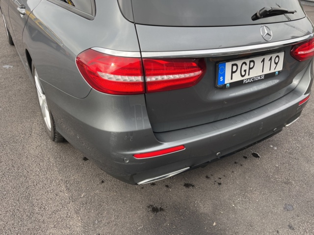 1051042-22 Mercedes-Benz E 220 T d 9G-Tronic - 2017