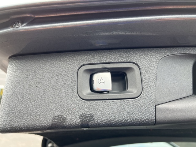 1051042-45 Mercedes-Benz E 220 T d 9G-Tronic - 2017