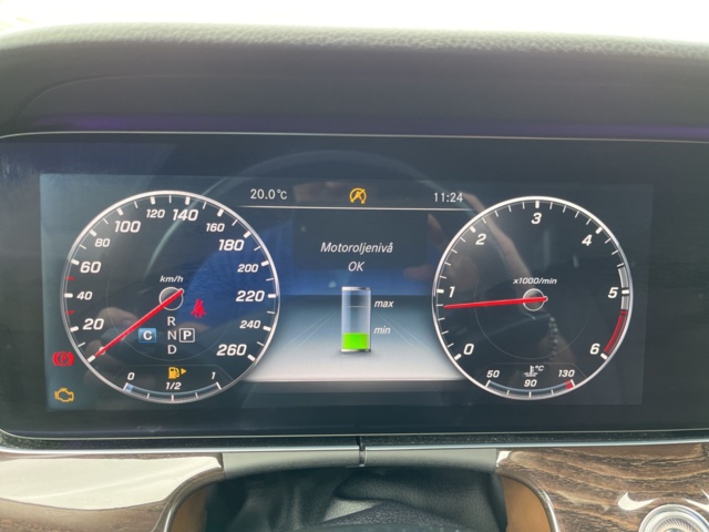 1051042-58 Mercedes-Benz E 220 T d 9G-Tronic - 2017
