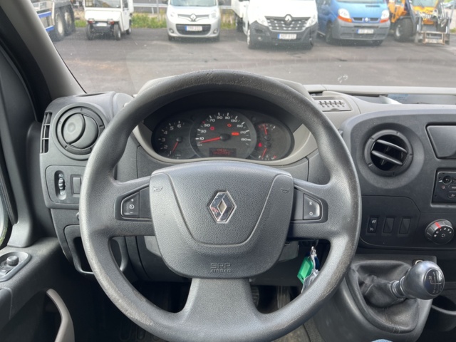1051039-36 Renault Master Chassis Cab 3.5 T 2.3 dCi - 2013