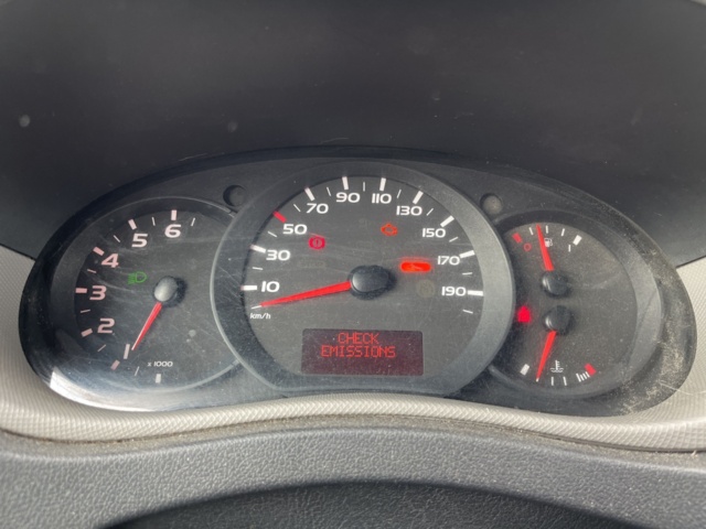 1051039-37 Renault Master Chassis Cab 3.5 T 2.3 dCi - 2013