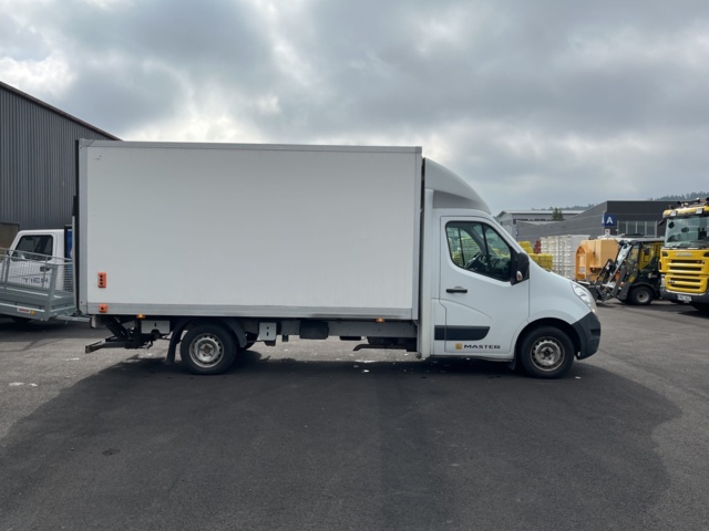1051039-4 Renault Master Chassis Cab 3.5 T 2.3 dCi - 2013