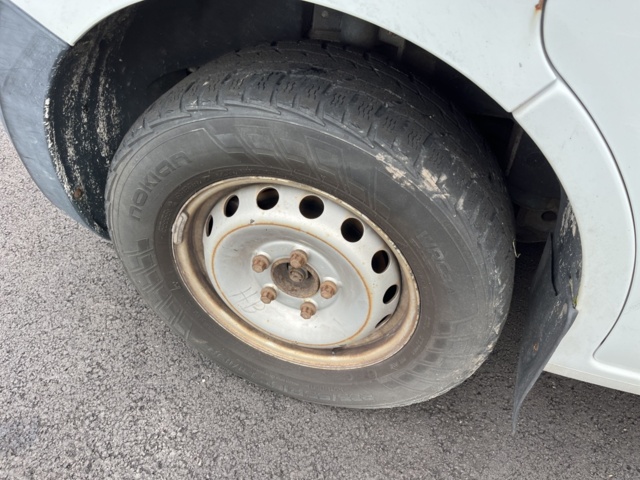 1051039-12 Renault Master Chassis Cab 3.5 T 2.3 dCi - 2013