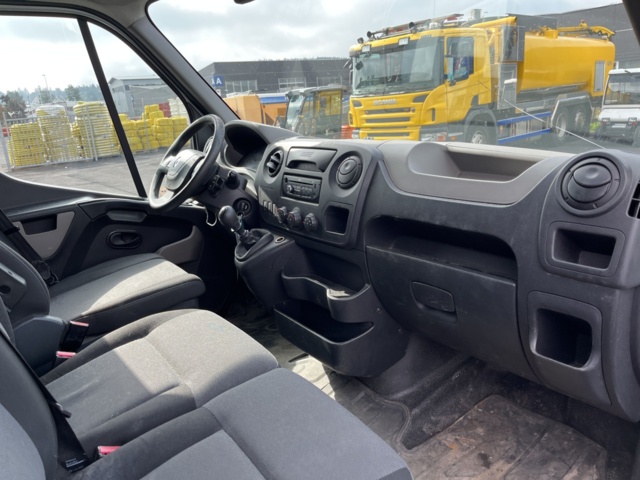 1051039-30 Renault Master Chassis Cab 3.5 T 2.3 dCi - 2013