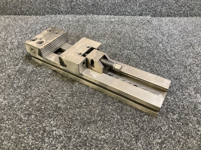 1074166-3 Machine vise Gerardi 150