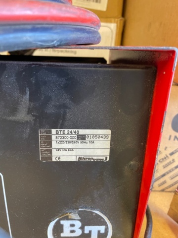 1049202-22 Track stacker BT SWE 120L -2006