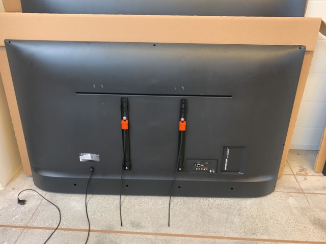 1036689-2 LG 65UM7050PLA 65"