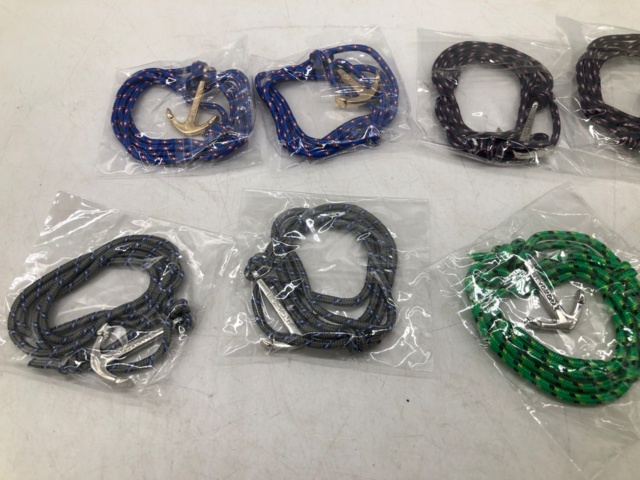 1076120-2 10 st Blvckout armband i olika färger - Frakt ingår (1125)
