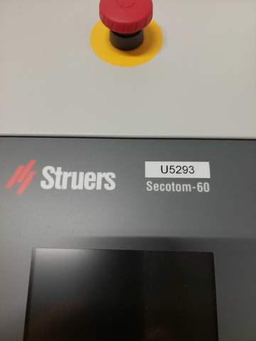 1034583-6 Precision cutting machine Struers Secotom -60