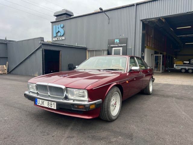 237731-9 Jaguar Daimler XJ 4.0 - 1992