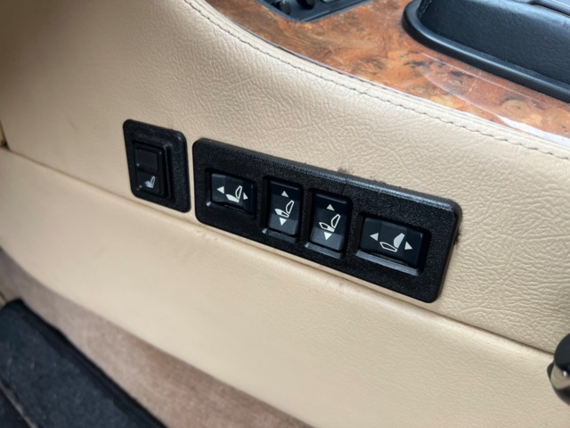 237731-26 Jaguar Daimler XJ 4.0 - 1992