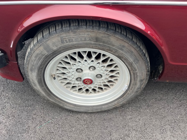 237731-43 Jaguar Daimler XJ 4.0 - 1992