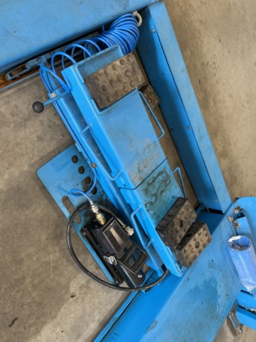 1039484-2 Four-pillar lift Taida STD-6764