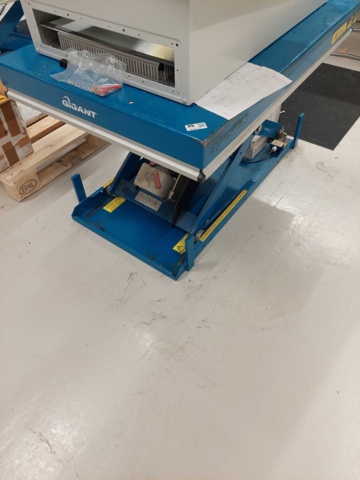1034717-1 Lifting table Gigant 1000kg