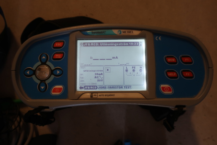1029562-8 Installation tester with accessories, Metrel MI 3101