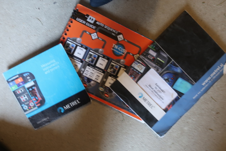 1029562-11 Installation tester with accessories, Metrel MI 3101