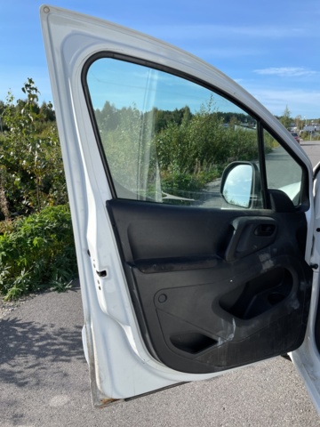 998711-70 Citroën Berlingo Van 1.6 HDi - 2010