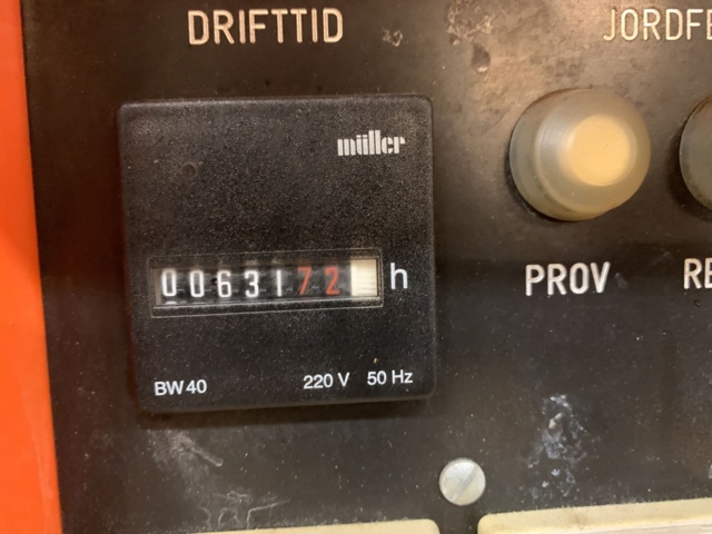 781084-9 Gasoline-driven electric generators 2 Ferm CF4000