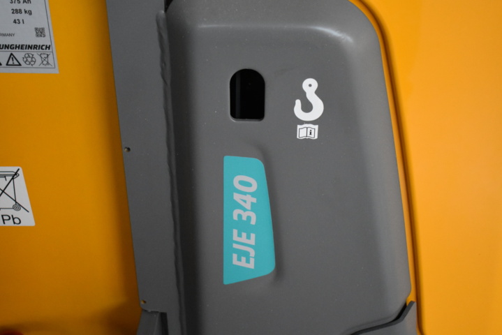 1035772-6 Pallet truck special 230x300 EJE 340