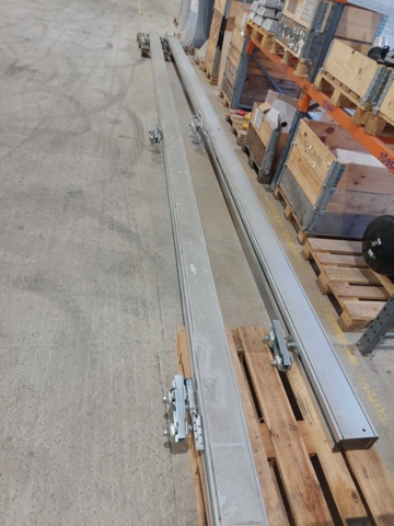 1034746-2 Traverse beam