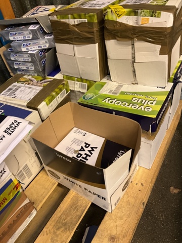 1061158-5 Pallet with A4 paper