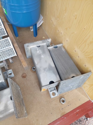 1034805-14 Container 10 feet with coolant cooler on the roof