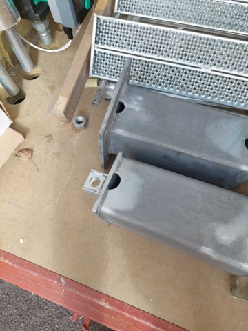 1034805-16 Container 10 feet with coolant cooler on the roof