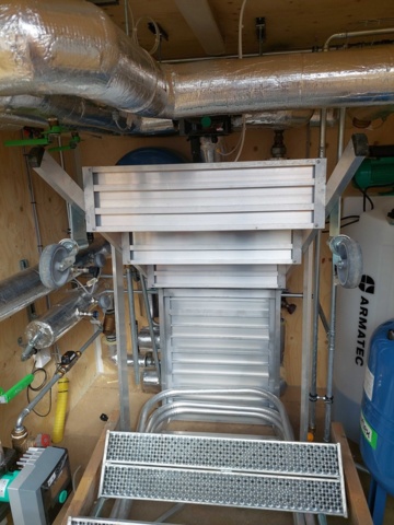 1034805-18 Container 10 feet with coolant cooler on the roof