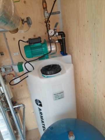 1034805-20 Container 10 feet with coolant cooler on the roof