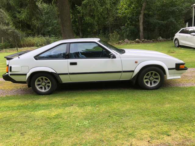 1077569-2 Toyota Celica Supra 2.8 -1986