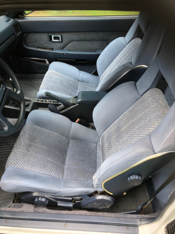 1077569-13 Toyota Celica Supra 2.8 -1986