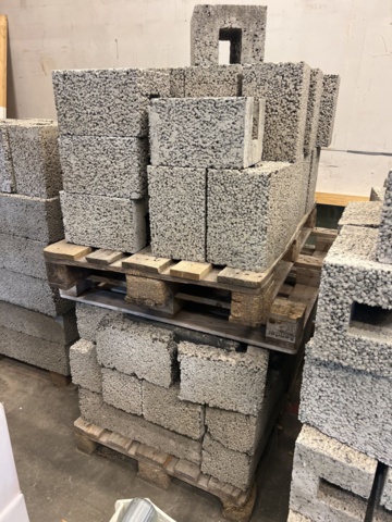 1052351-6 LECA blocks, 3 pallets